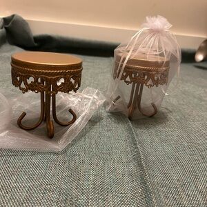 NWT Elegant Small Gold Stands